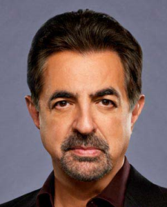 Джо Мантенья (Joe Mantegna), урождённый Джозеф Энтони «Джо» Мантенья мл. (Joseph Anthony «Joe» Mantegna, Jr).