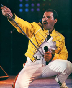 Фредди Меркьюри (Freddie Mercury), настоящее имя Фаррух Булсара (гудж. ફારોખ બલ્સારા‌).