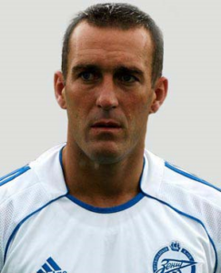 Фернандо Риксен (нидерл. Fernando Ricksen).