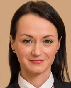 Елена Владимировна Слесаренко.