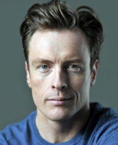 Тоби Стивенс (Toby Stephens).