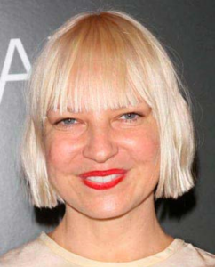 Сиа. Полное имя - Сиа Кейт Изобель Ферлер (Sia Kate Isobelle Furler), известная как Сиа (Sia).